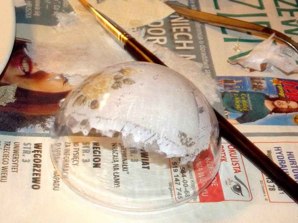 jak ozdobić plastikową bombkę