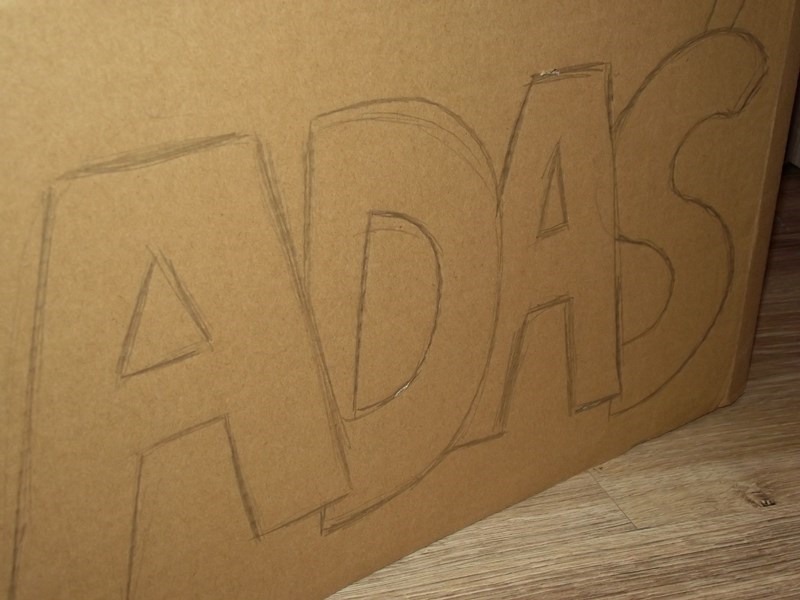 imię dla dziecka z kartonu