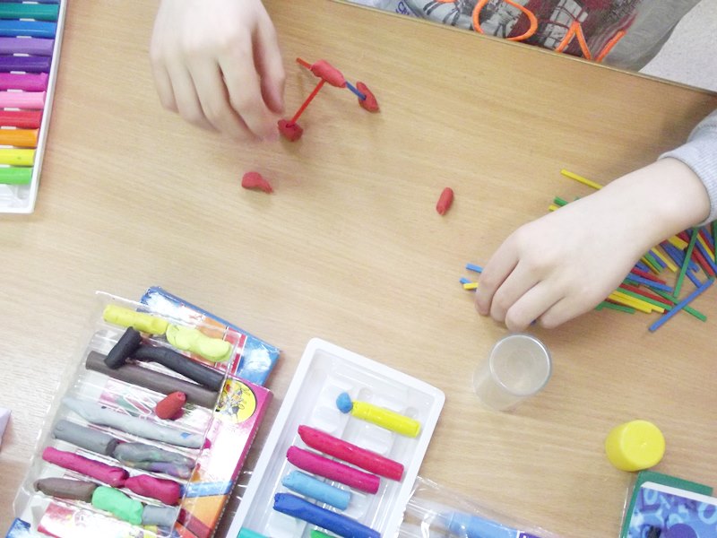 Bryły przestrzenne i figury płaskie